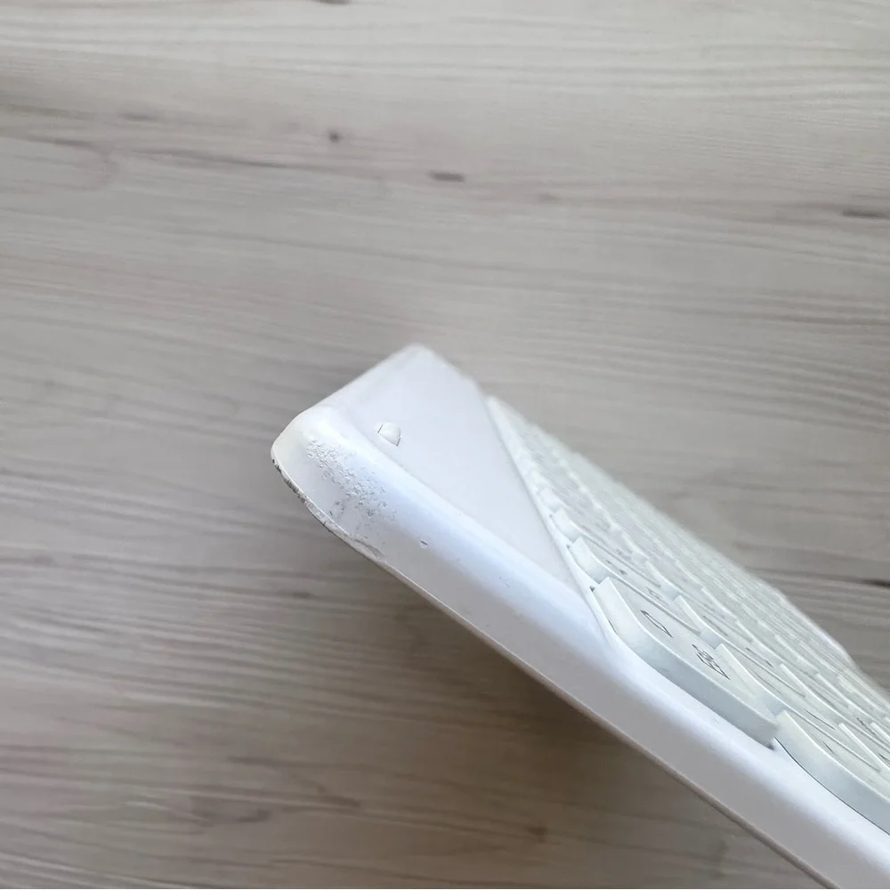 Sleek White Wireless Bluetooth Tablet Keyboard